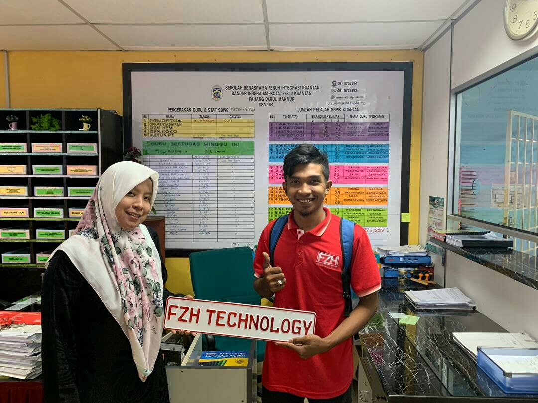 photo_6235509975501875629_y