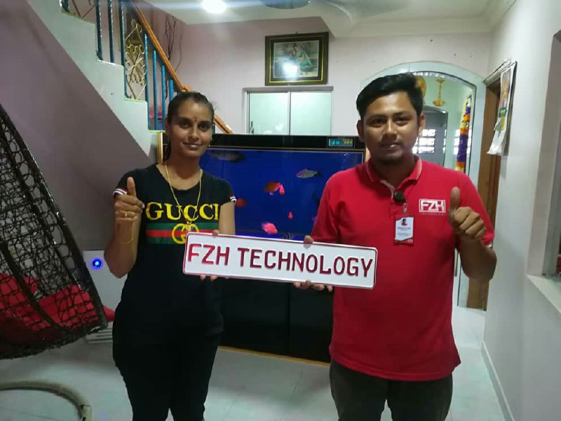 photo_6237904866445994456_x